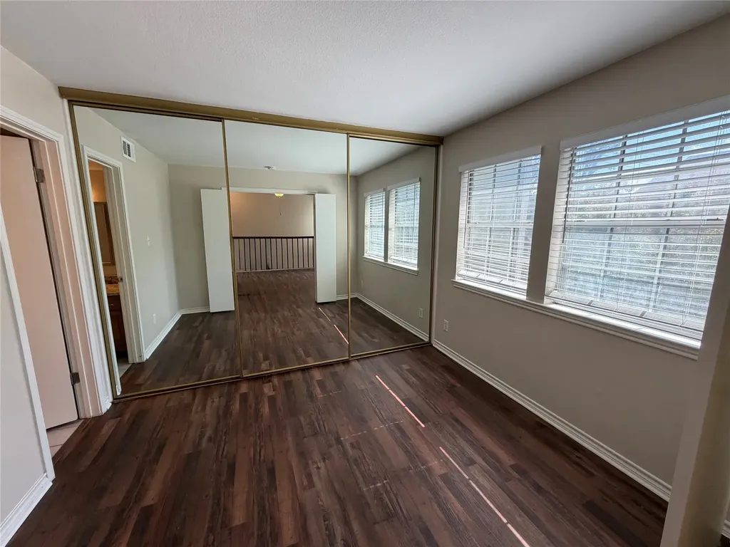 6220 Bentwood Trail Dallas TX 75252
