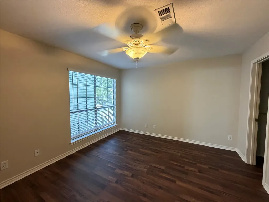 6220 Bentwood Trail Dallas TX 75252