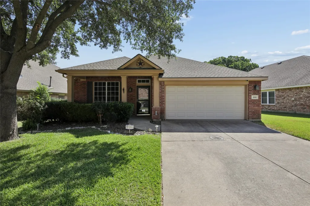 1010 Sagebrush Trail Duncanville TX 75137