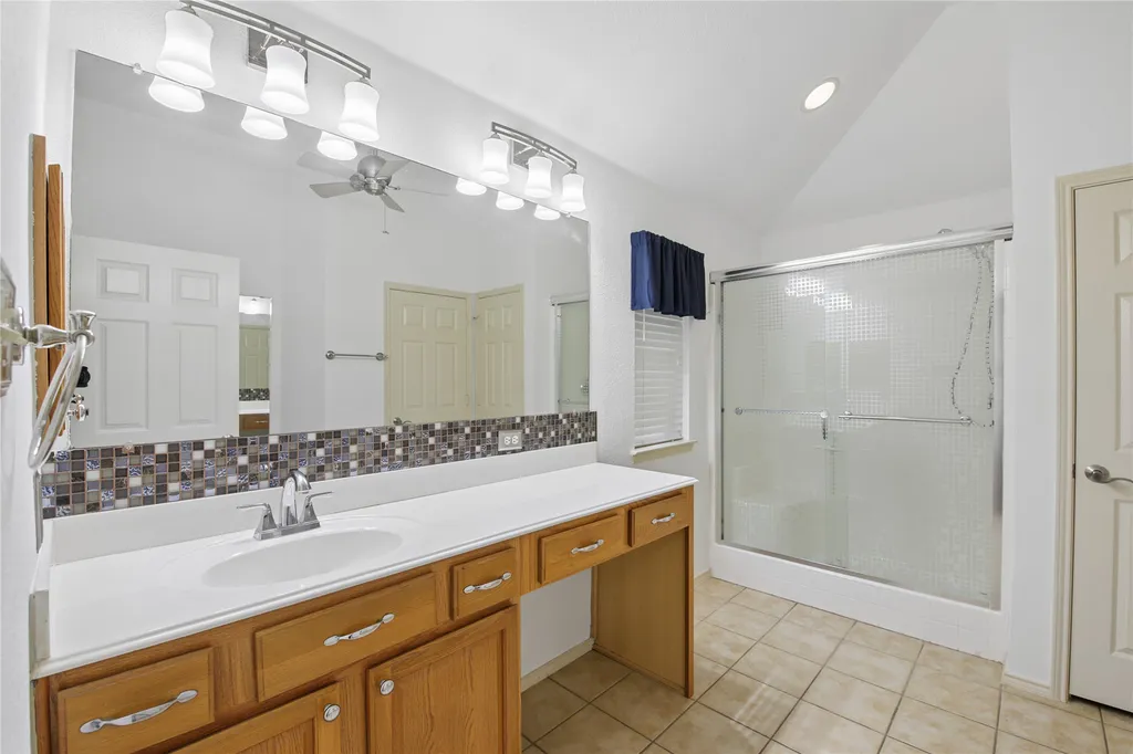 1010 Sagebrush Trail Duncanville TX 75137