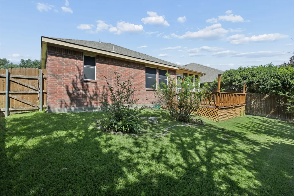 1010 Sagebrush Trail Duncanville TX 75137