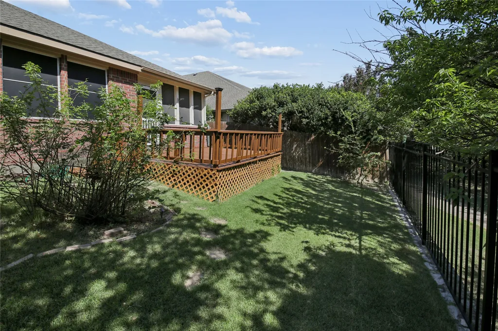 1010 Sagebrush Trail Duncanville TX 75137