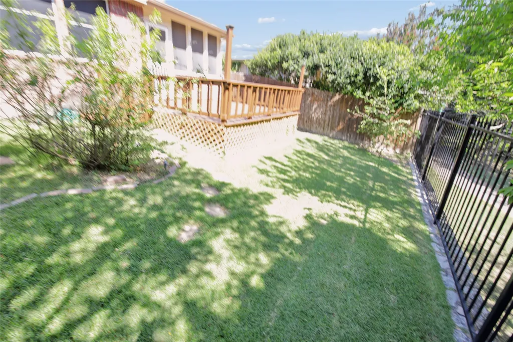 1010 Sagebrush Trail Duncanville TX 75137