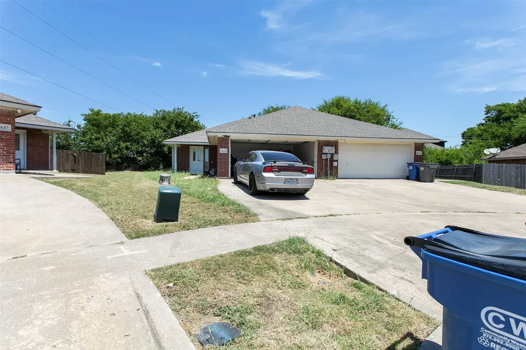 2633 Ventura Court Glenn Heights TX 75154