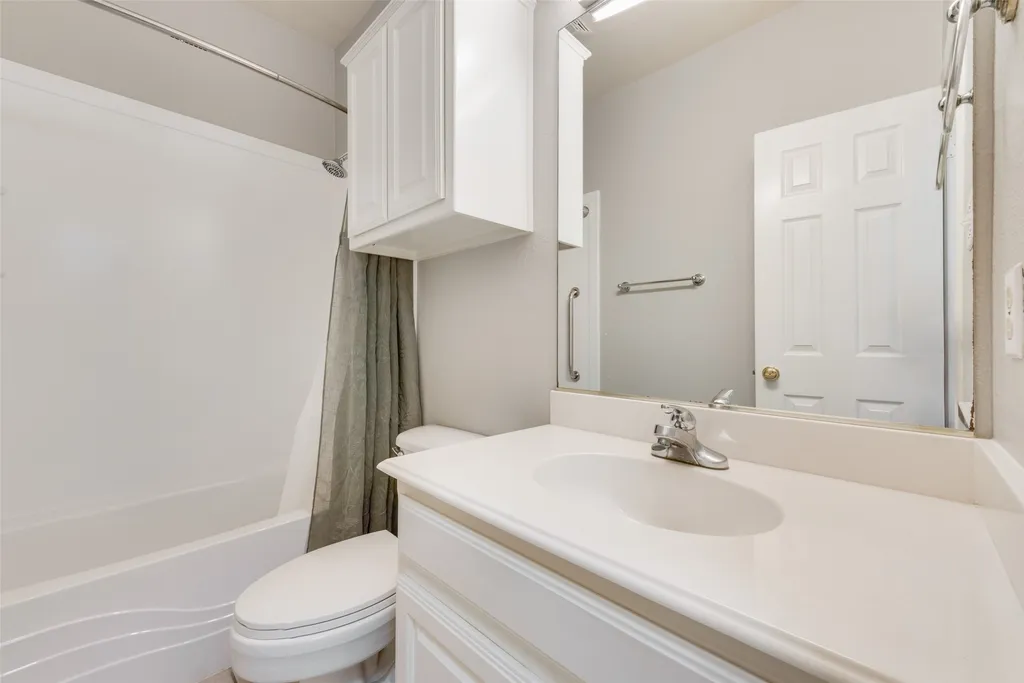 739 Harbour Town Drive Lake Dallas TX 75065