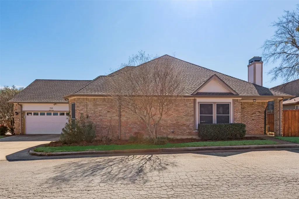 739 Harbour Town Drive Lake Dallas TX 75065