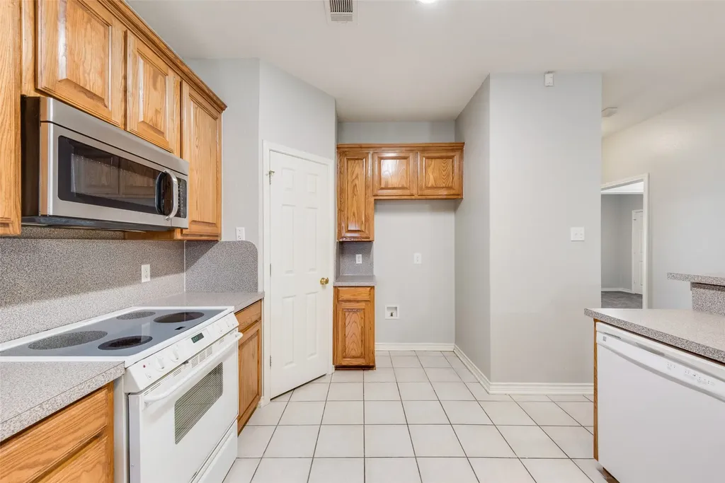 739 Harbour Town Drive Lake Dallas TX 75065