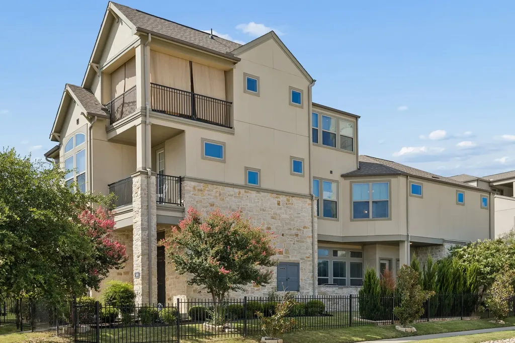 5105 Artemesia Lane Dallas TX 75209