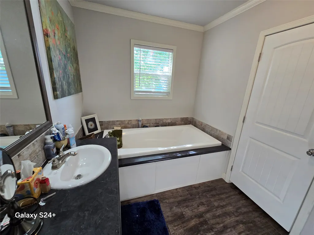 121 Peach Graford TX 76449