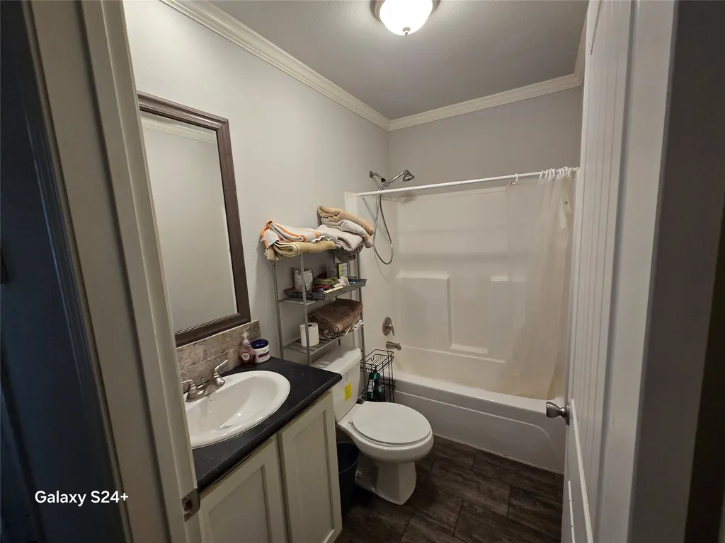 121 Peach Graford TX 76449