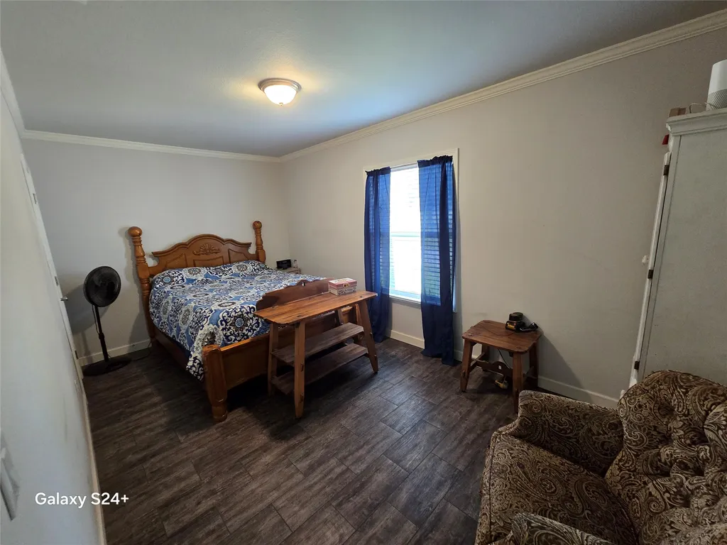 121 Peach Graford TX 76449