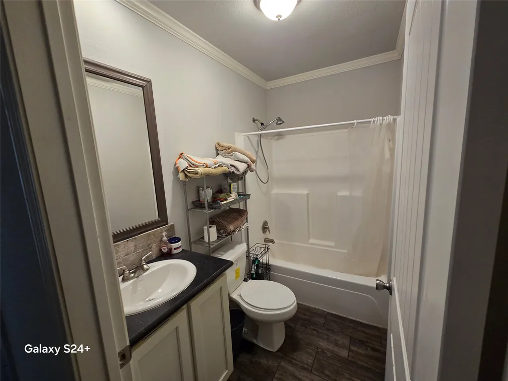 121 Peach Graford TX 76449