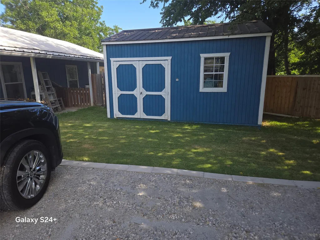 121 Peach Graford TX 76449