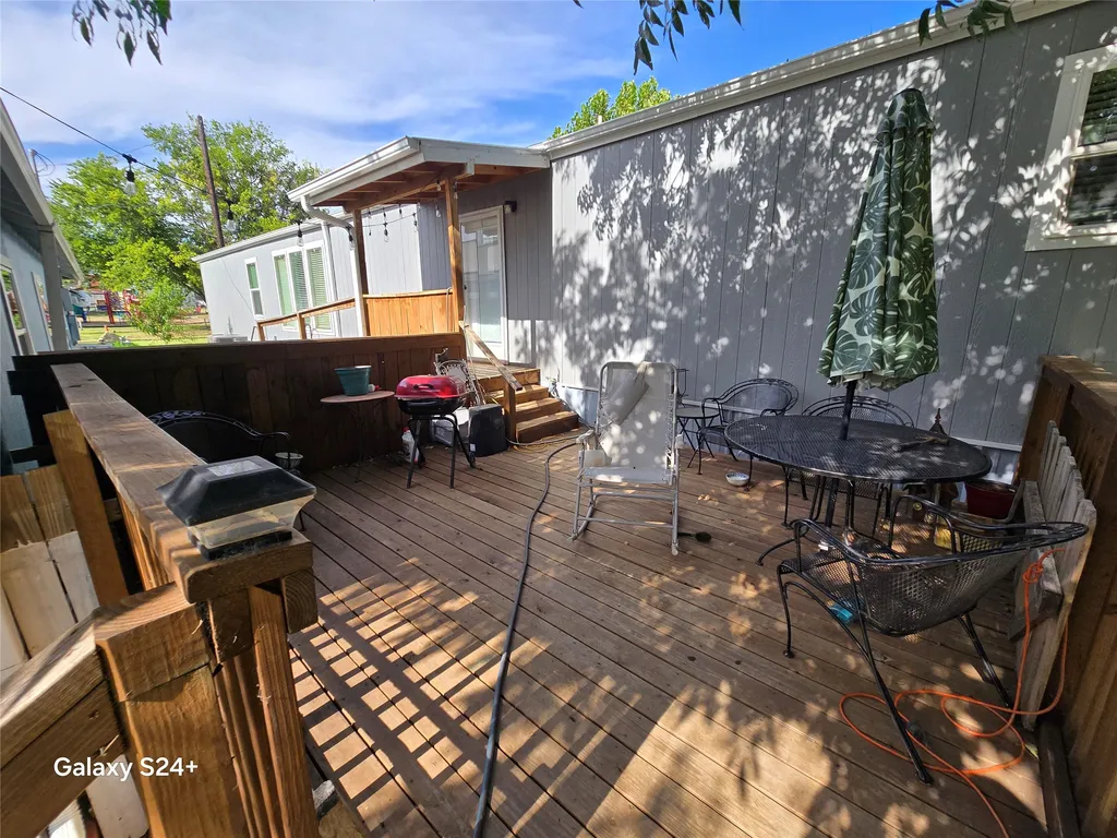 121 Peach Graford TX 76449