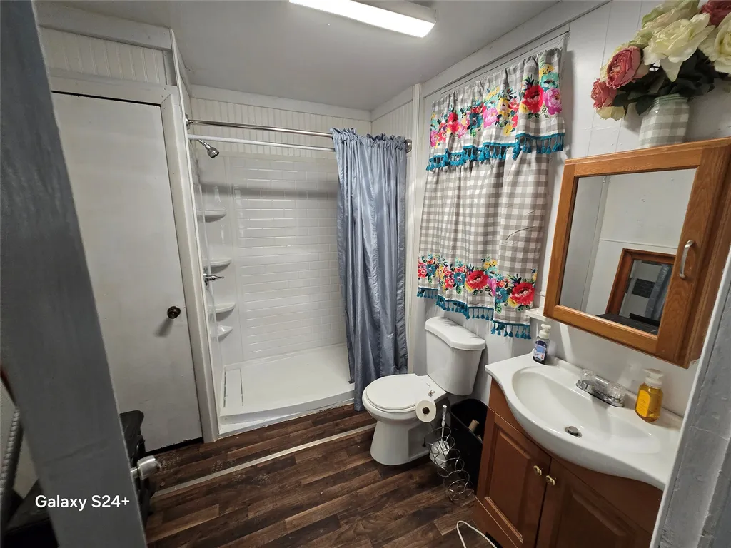 121 Peach Graford TX 76449