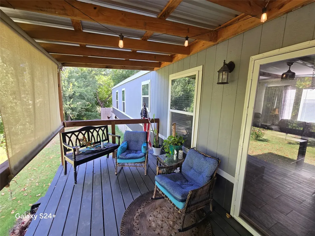 121 Peach Graford TX 76449