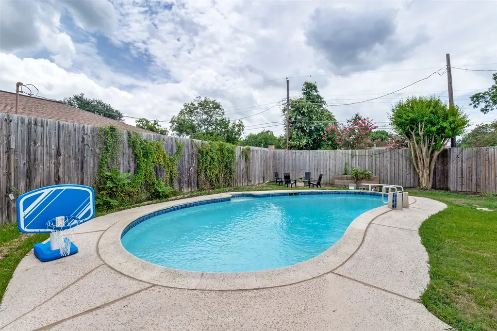 1125 Pueblo Drive Richardson TX 75080