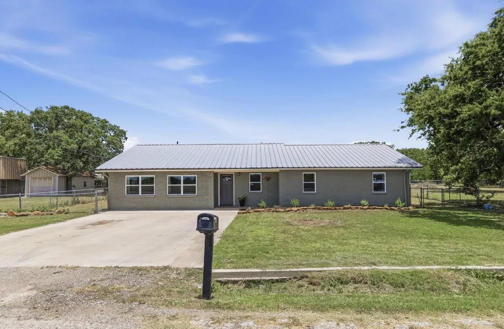 3650 County Road 592 Early TX 76802