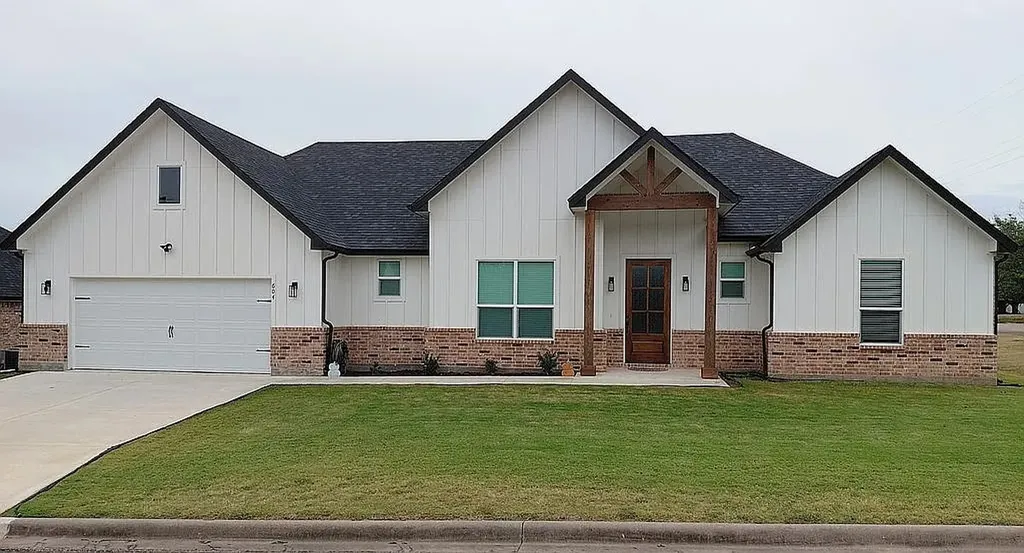 604 E 4th Street Muenster TX 76252