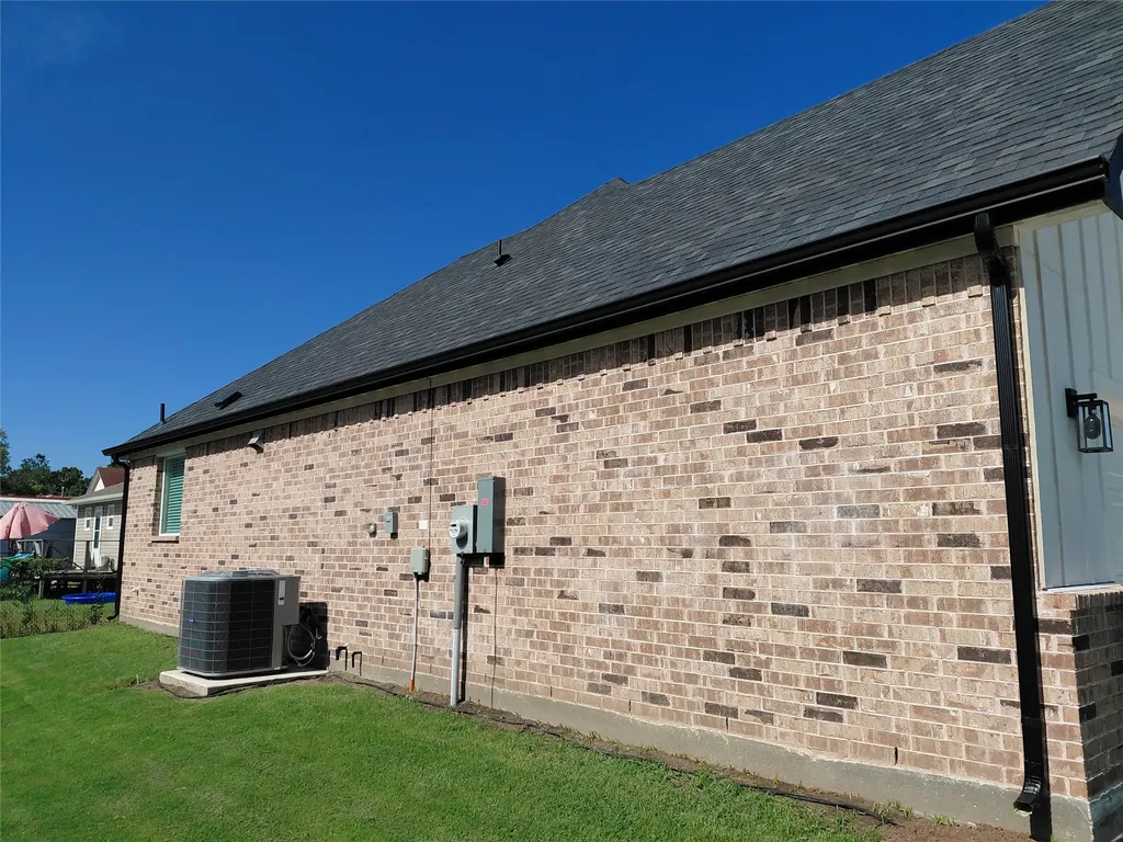 604 E 4th Street Muenster TX 76252