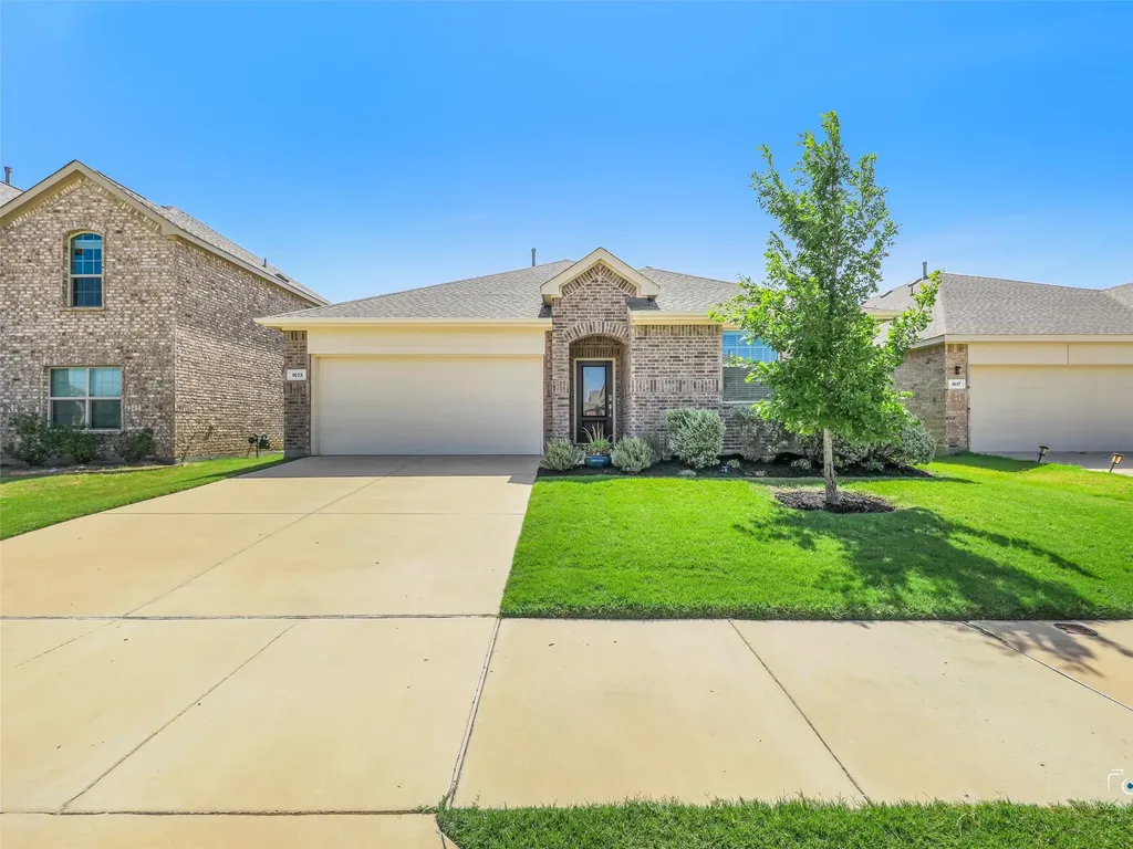 1613 Roadrunner Drive Little Elm TX 75068