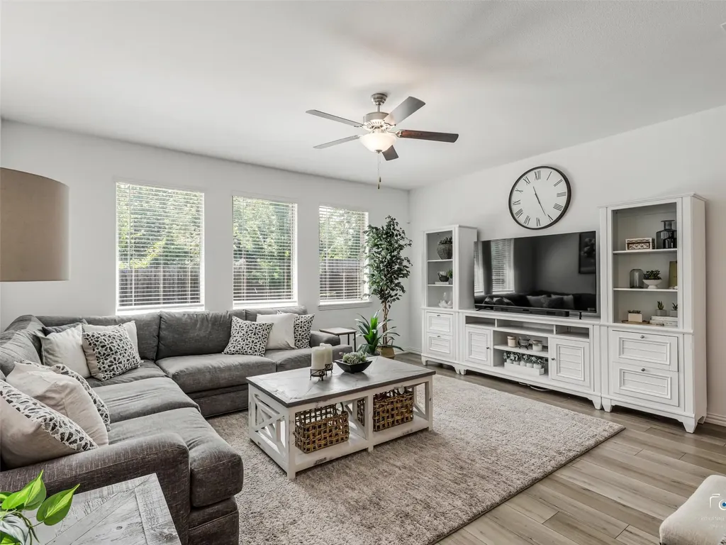 1613 Roadrunner Drive Little Elm TX 75068