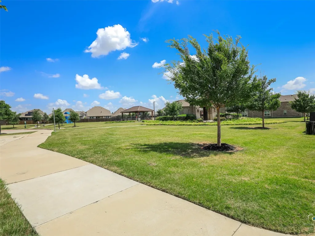 1613 Roadrunner Drive Little Elm TX 75068