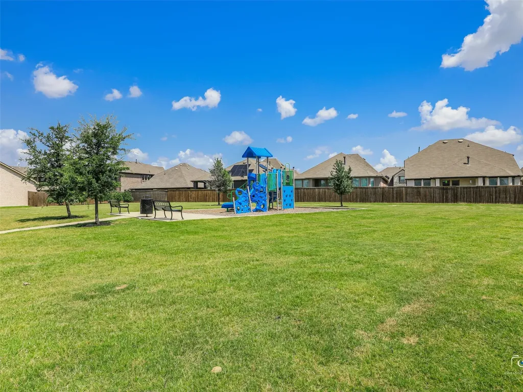 1613 Roadrunner Drive Little Elm TX 75068
