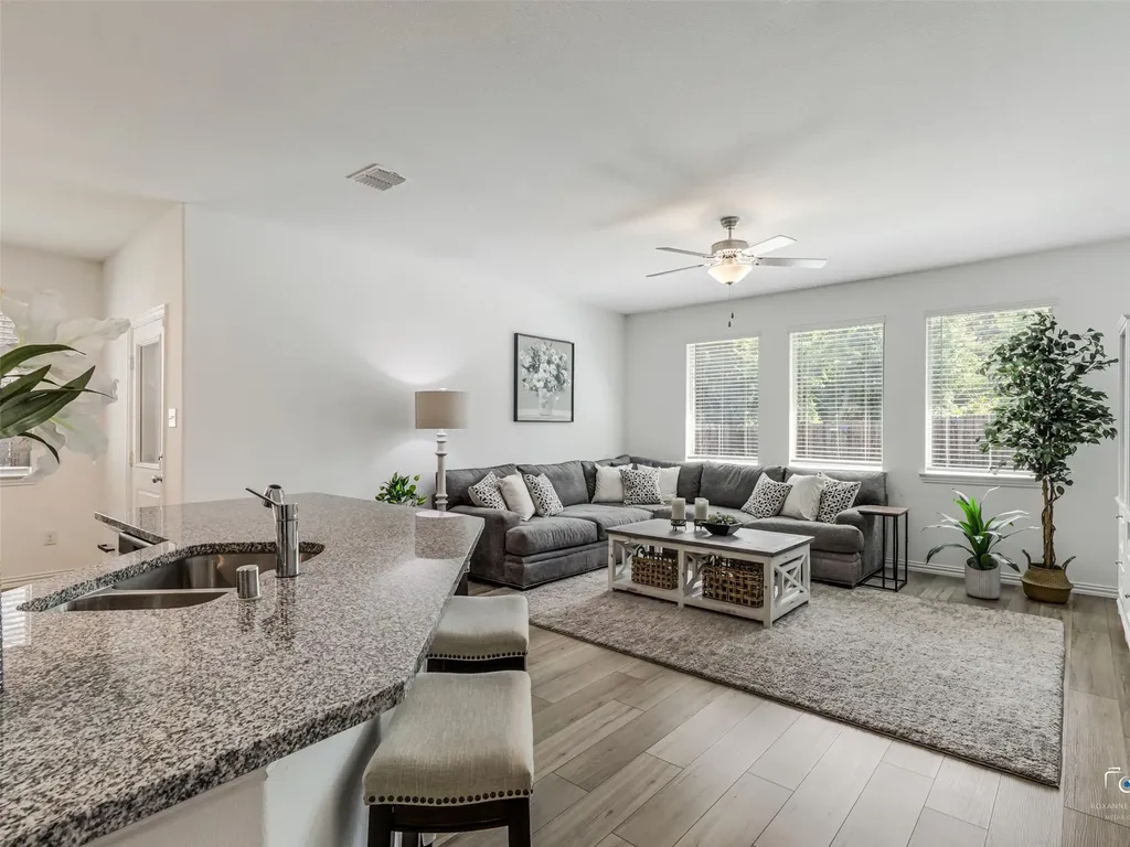 1613 Roadrunner Drive Little Elm TX 75068
