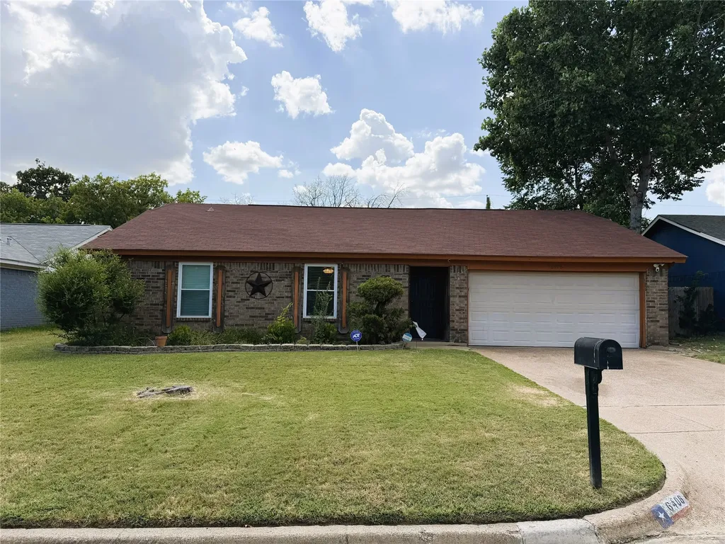 6406 Willow Springs Drive Arlington TX 76001