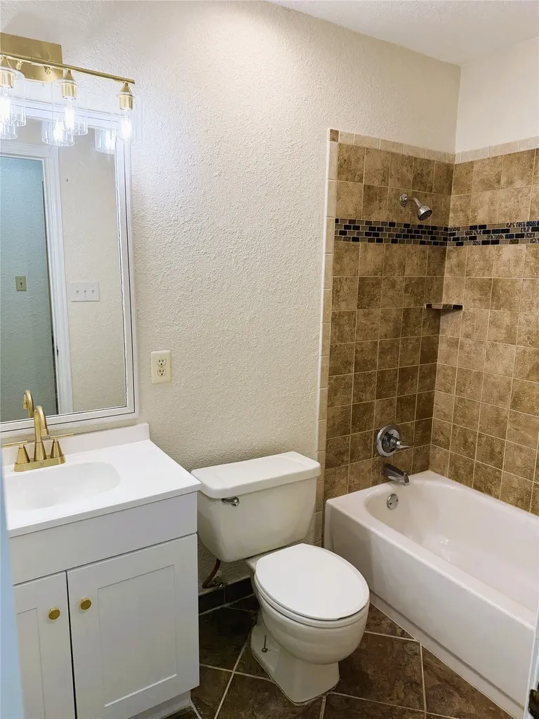 6406 Willow Springs Drive Arlington TX 76001