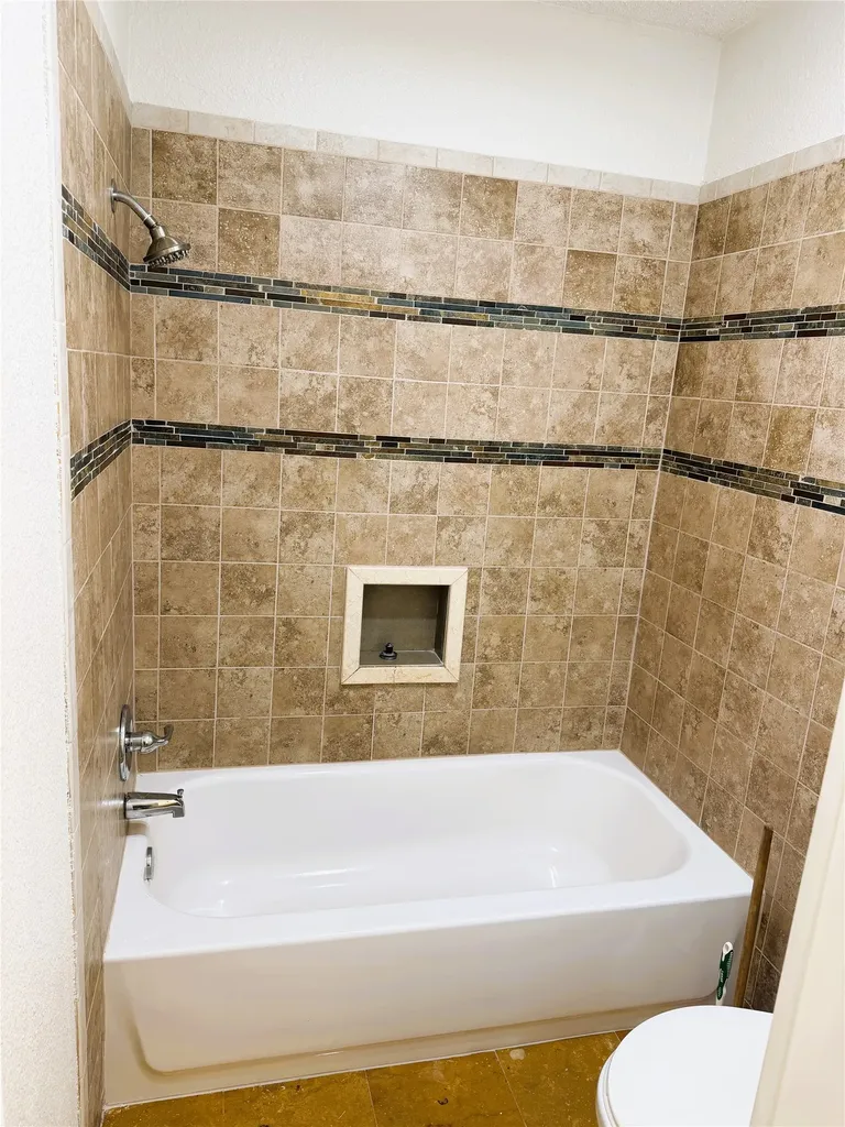 6406 Willow Springs Drive Arlington TX 76001