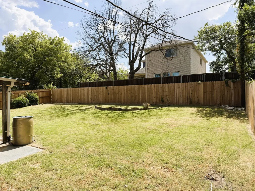 6406 Willow Springs Drive Arlington TX 76001