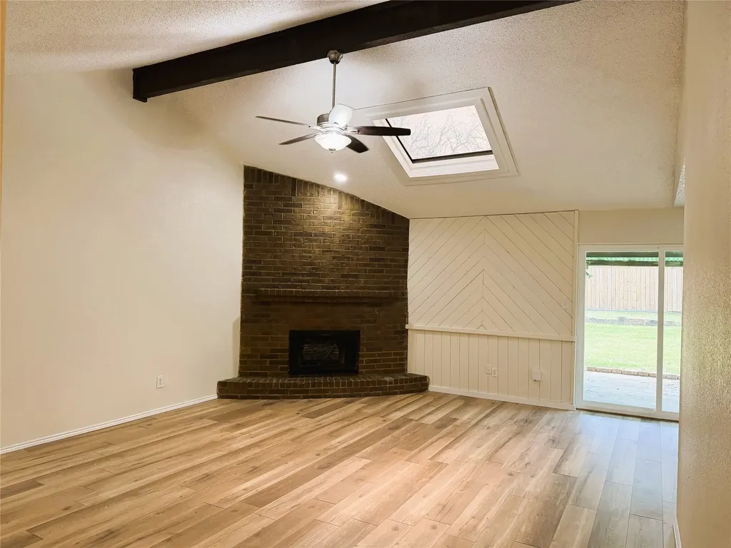 6406 Willow Springs Drive Arlington TX 76001