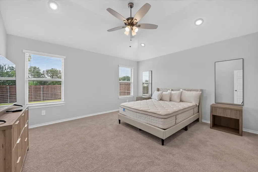 1637 Elle Lane Aubrey TX 76227