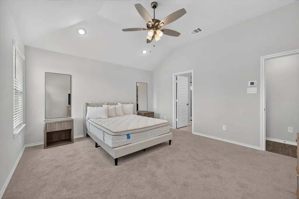 1637 Elle Lane Aubrey TX 76227