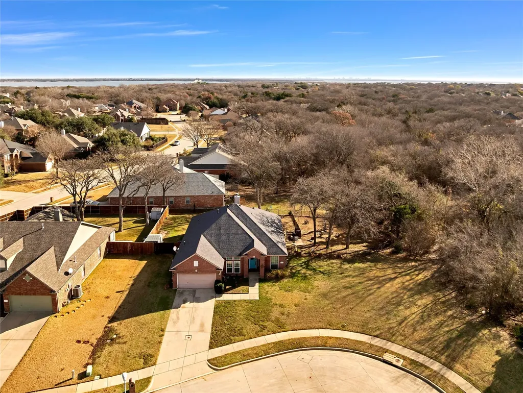 403 Lochwood Circle Lake Dallas TX 75065