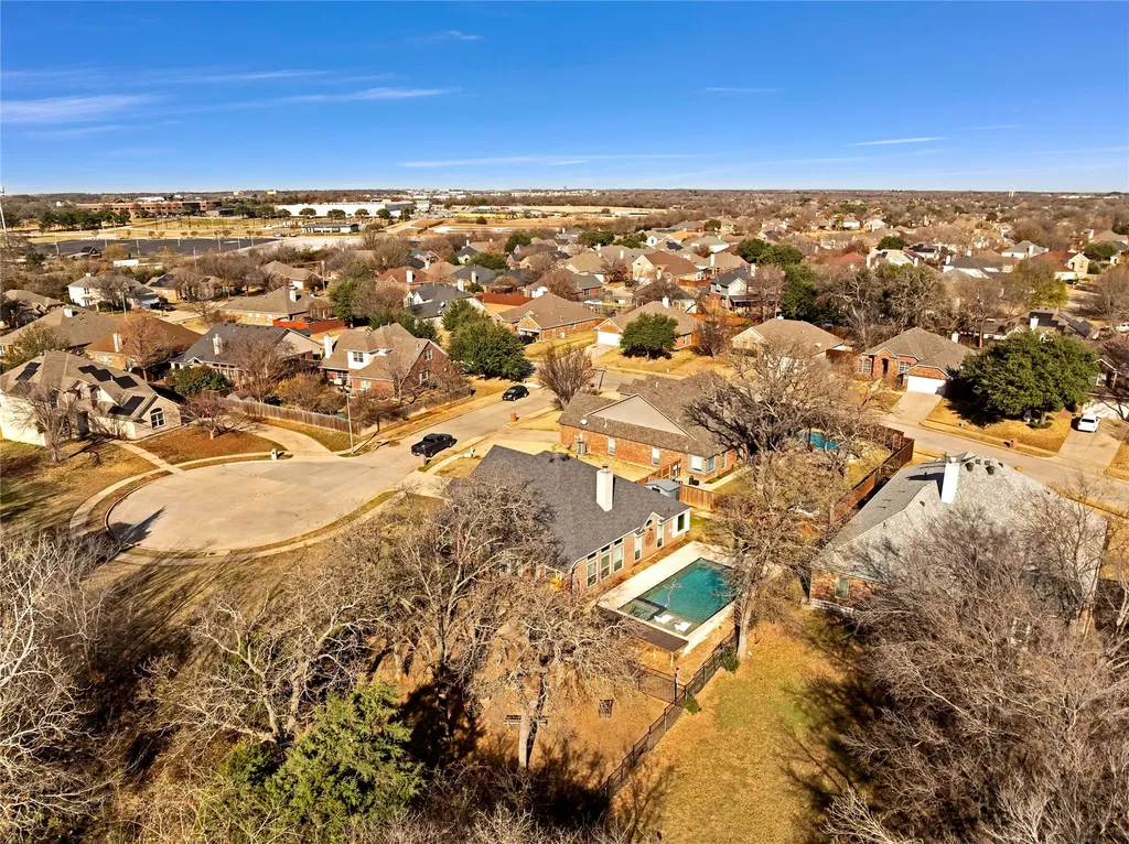 403 Lochwood Circle Lake Dallas TX 75065