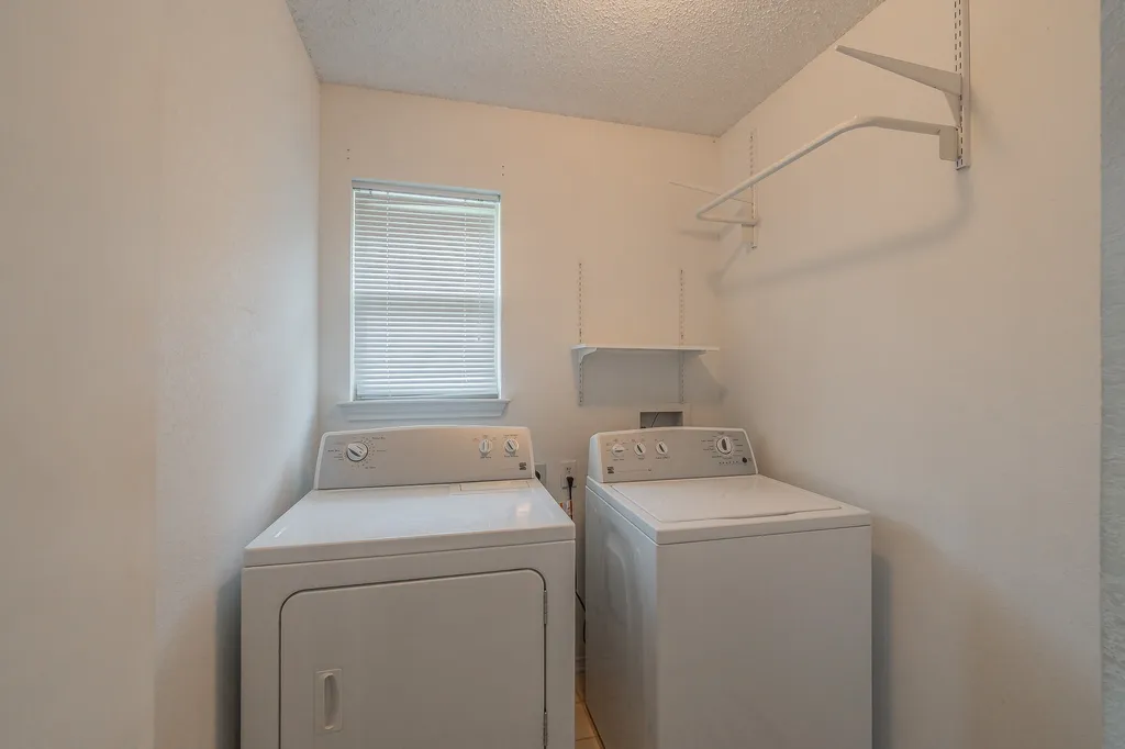 8252 Lesley Lane Watauga TX 76148