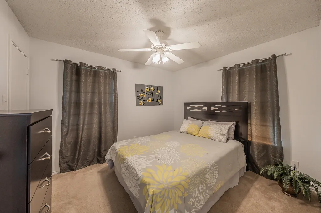8252 Lesley Lane Watauga TX 76148