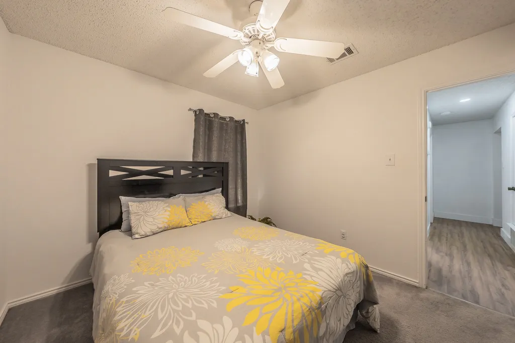 8252 Lesley Lane Watauga TX 76148