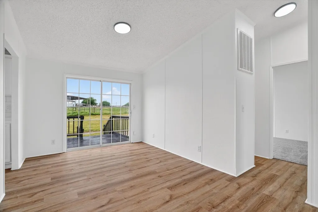 5803 Kentucky Street Joshua TX 76058