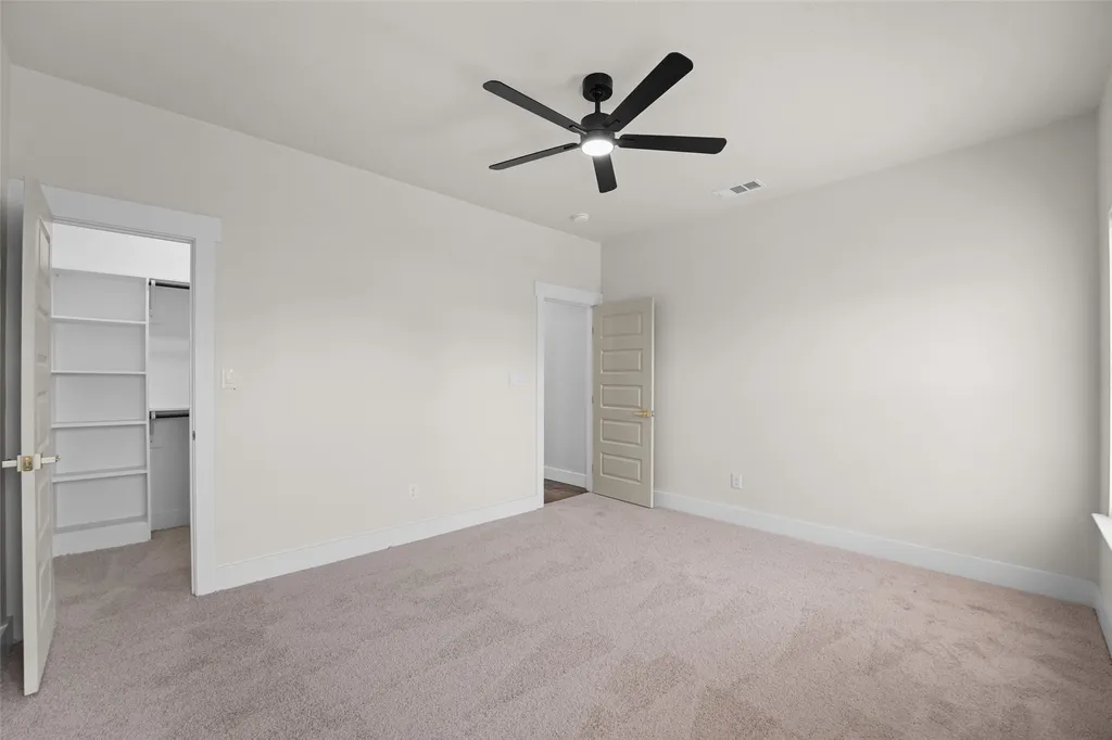 609 Luzon Street Tool TX 75143