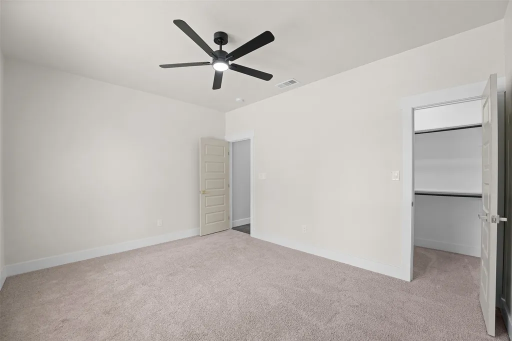 609 Luzon Street Tool TX 75143