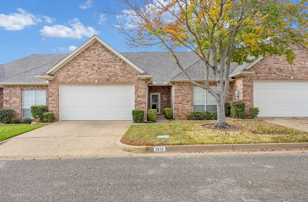 2313 Dietz Lane Tyler TX 75701