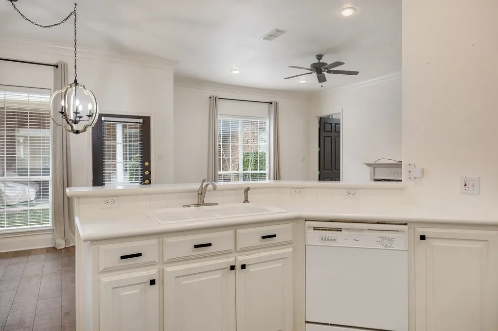 2313 Dietz Lane Tyler TX 75701