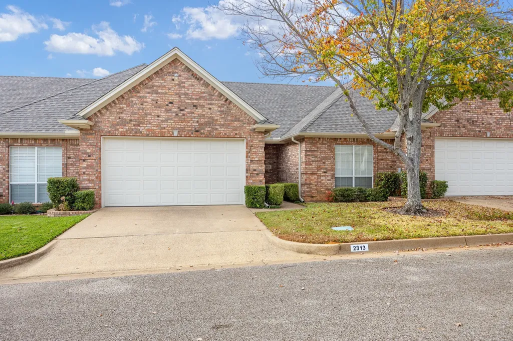 2313 Dietz Lane Tyler TX 75701
