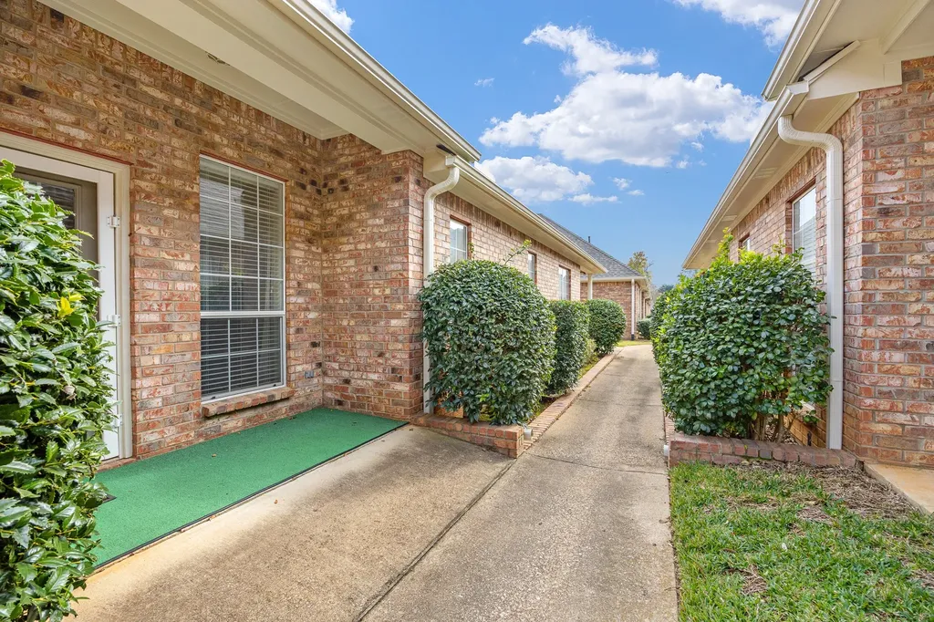 2313 Dietz Lane Tyler TX 75701