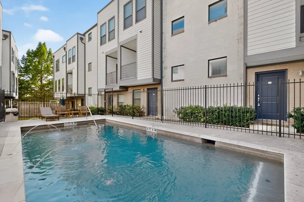 4950 Cedar Springs Road Dallas TX 75235