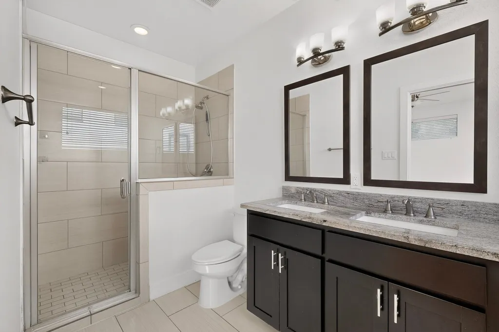 4950 Cedar Springs Road Dallas TX 75235